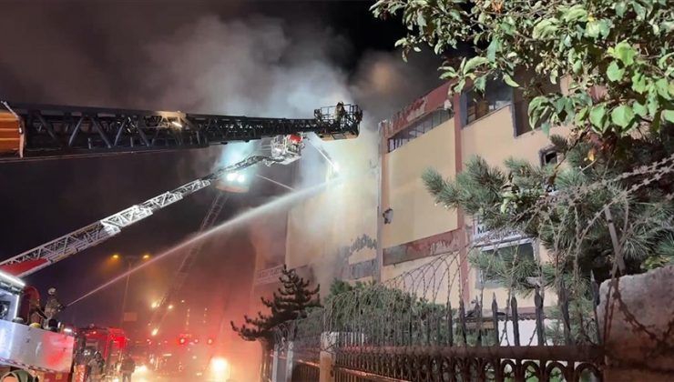 Başakşehir’de plastik atölyesinde çıkan yangın söndürüldü