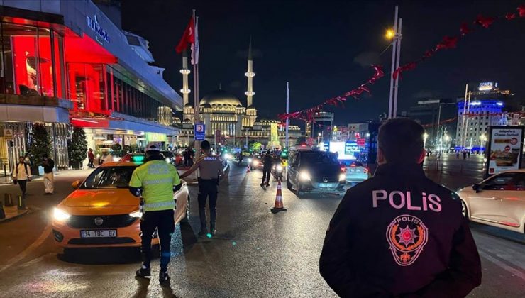 İstanbul’da “Huzur İstanbul” uygulamasında 1147 kişi gözaltına alındı