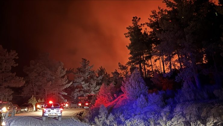 Antalya ve Muğla’daki orman yangınlarına müdahale sürüyor