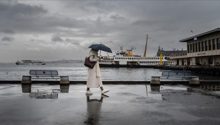 İstanbul’da pazartesi günü kuvvetli yağış ve fırtına uyarısı