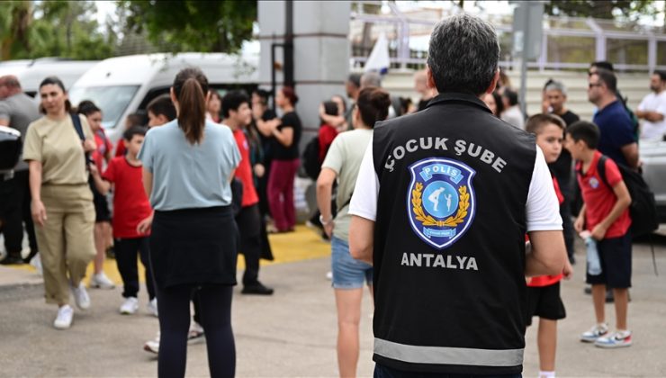 Antalya’da “Güvenli Okullar” projesiyle her okula bir polis görevlendirildi