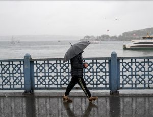 AKOM, İstanbul’da yarın kuvvetli sağanak beklendiğini bildirdi