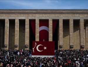 Büyük Önder Atatürk’ü anıyoruz