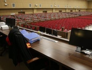 Yabancılara usulsüz vatandaşlık kazandıran suç örgütü üyelerine dava