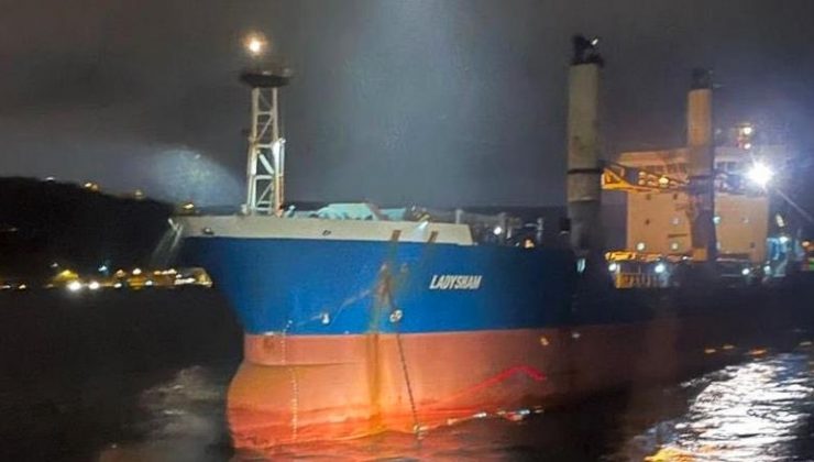 İstanbul Boğazı’nda arızalanıp sürüklenen kuru yük gemisi kurtarıldı