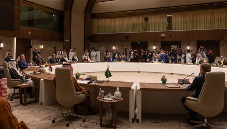 Suudi Arabistan’daki toplantıda İran’ın bölge ülkelerine saldırılarının durması istendi