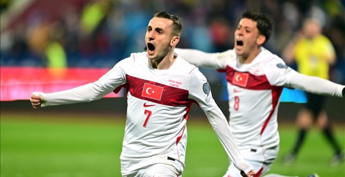 Türkiye 24 yıl aradan sonra Dünya Kupası’nda