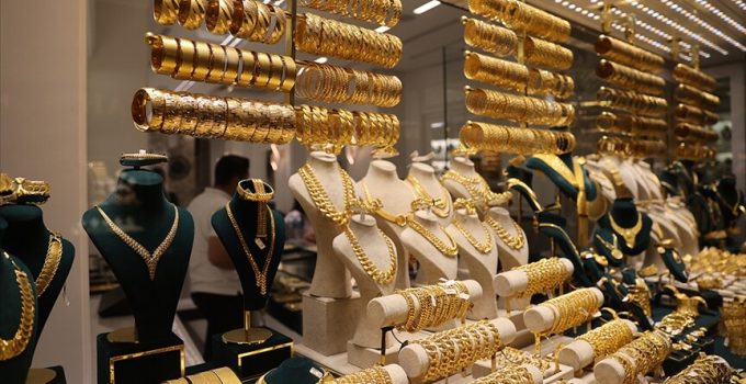 İstanbul Kuyumcular Odası, sosyal medyadaki “mağazadan yarı fiyatına altın” reklamlarına karşı uyardı