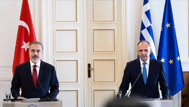 Dışişleri Bakanı Fidan, Yunanistanlı mevkidaşı Yerapetritis ile telefonda görüştü