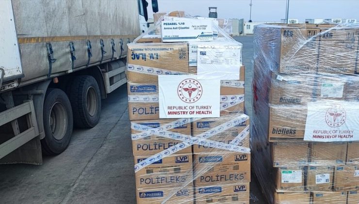 Türkiye’den tıbbi malzeme taşıyan 3 yardım tırı İran’a hareket etti