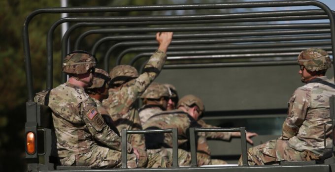 ABD vatandaşı erkekler, yeni yasa gereği otomatik olarak askerlik hizmetine kaydedilecek