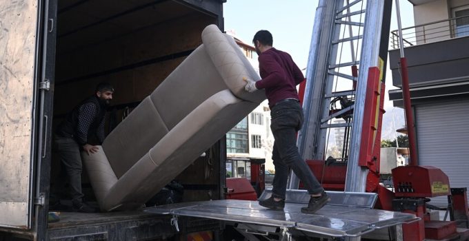 Ev taşıma sektöründen vatandaşı zorlayan “korsan” firmalara karşı uyarı